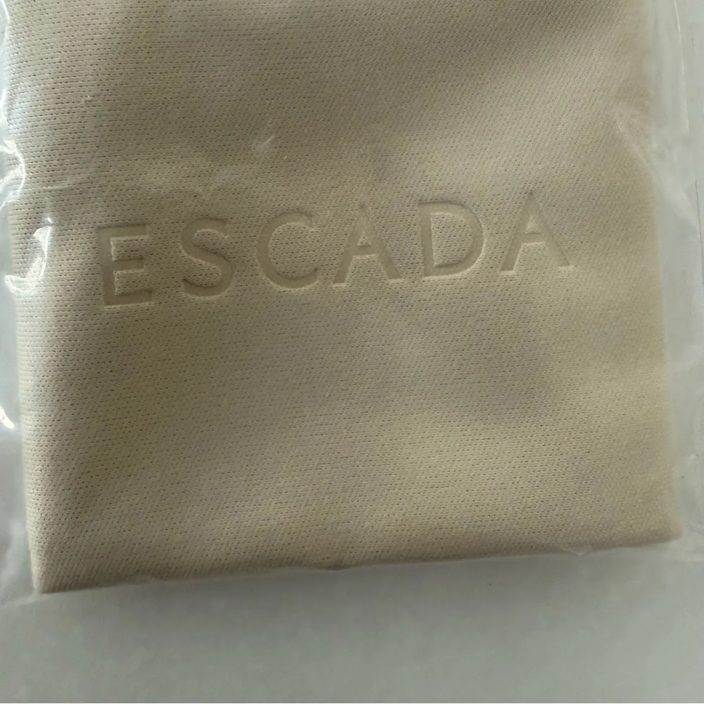 Escada Women’s Sunglasses NEW! SESE57 Polarized Rose Gradient Lenses
